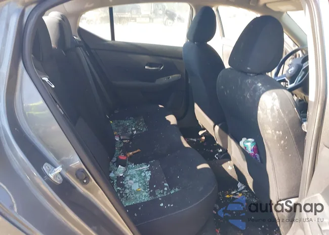 3N1AB8CV9MY233538: 44336902