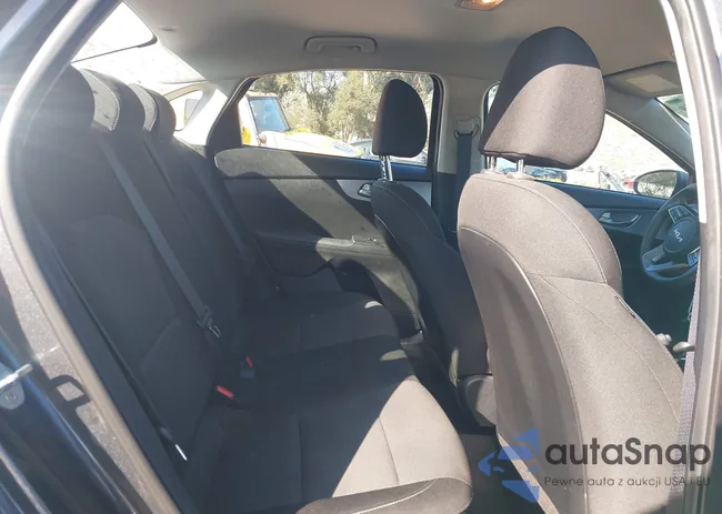 3KPF24AD8NE465251: 44336919