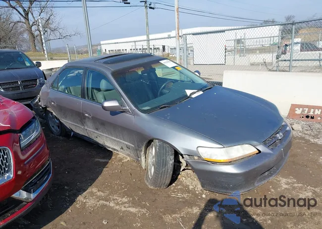 1HGCG1656YA078338: 44338028