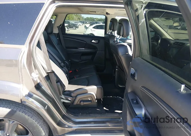 3C4PDDGG7JT511190: 44338051