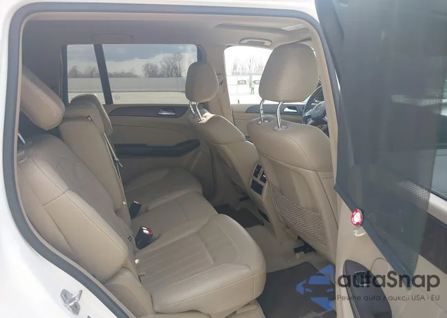 4JGDF6EE5FA520989: 44338057