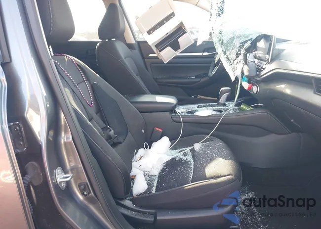 1N4BL4DW8PN404253: 44338099