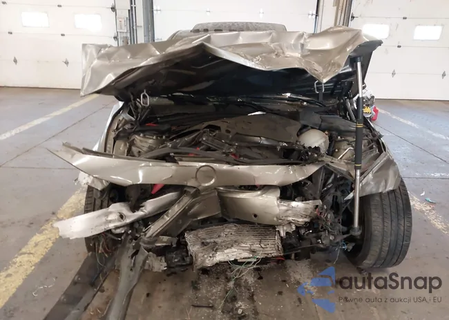 WBA8E5G56GNT93936: 44338216