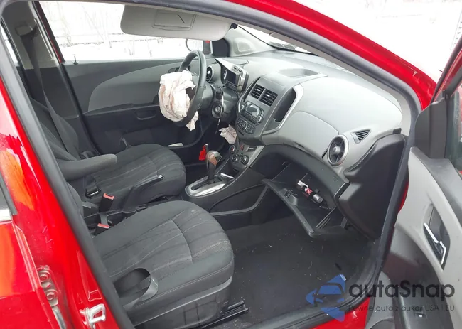 1G1JC5SH1C4130242: 44338364