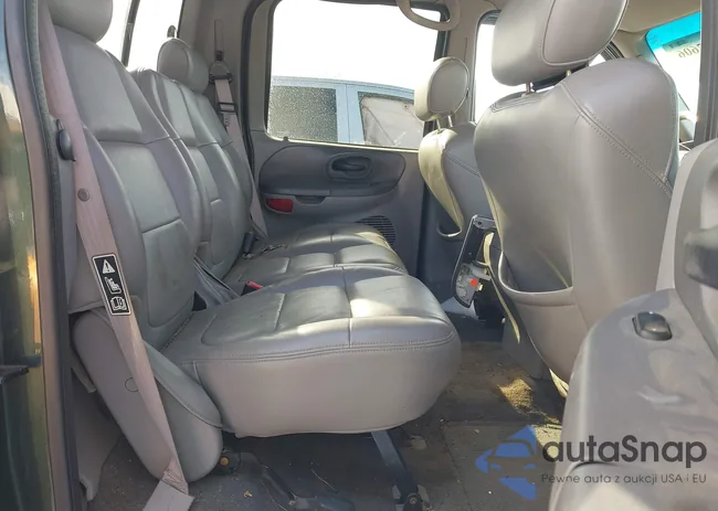 1FTRW08L82KA87111: 44337606