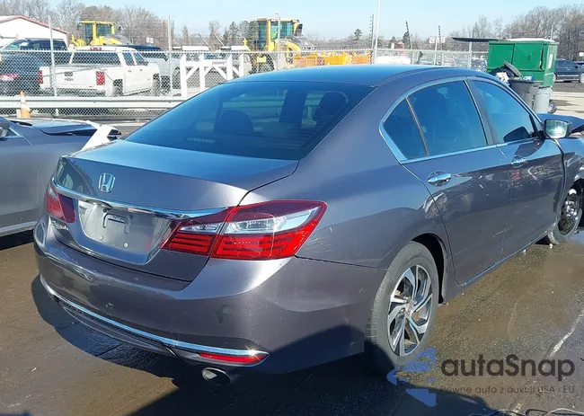 1HGCR2F30HA003049: 44337745