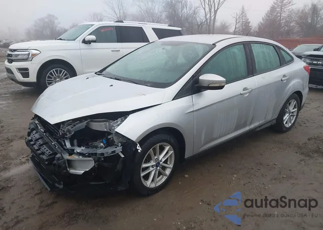 1FADP3F27HL300352: 44337775