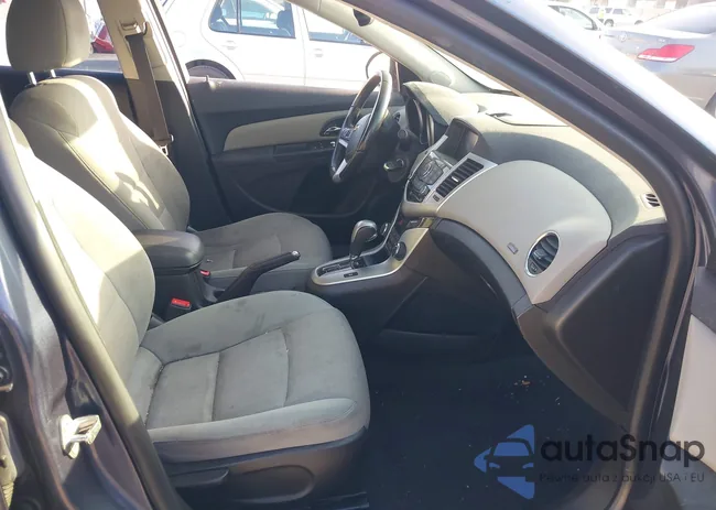 1G1PC5SB1E7444996: 44339154