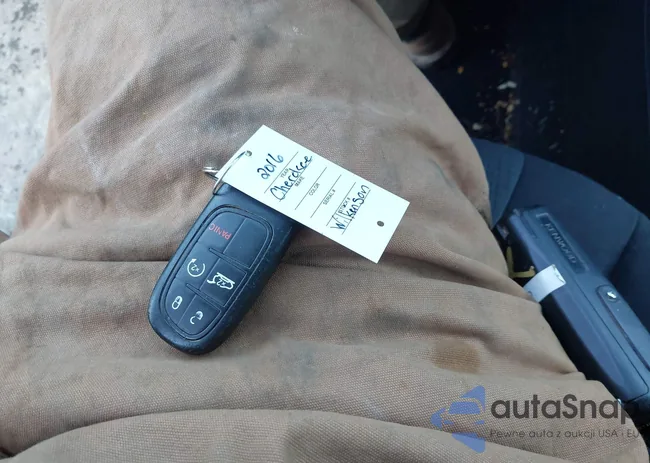 1C4PJMCS1GW131784: 44339222