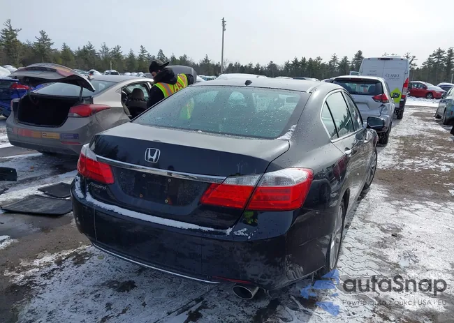 1HGCR2F85FA040218: 44339280