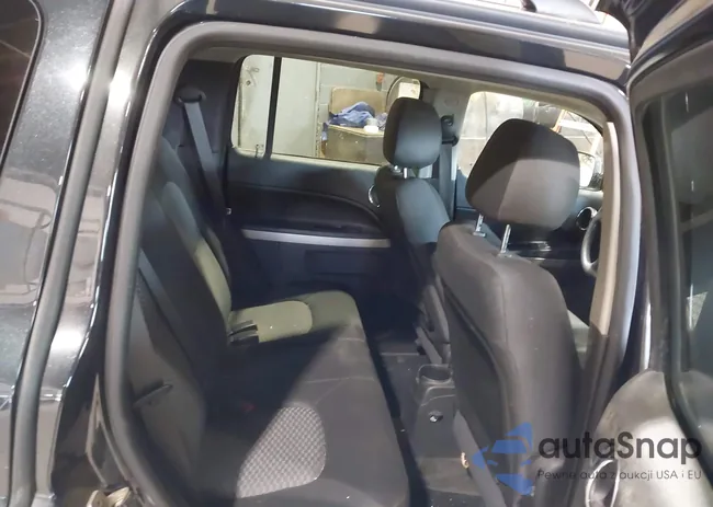 3GNBABFW7BS588429: 44339300