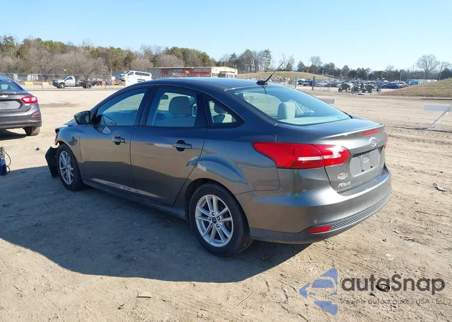 1FADP3F27JL252017: 44339459