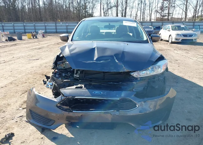 1FADP3F27JL252017: 44339459