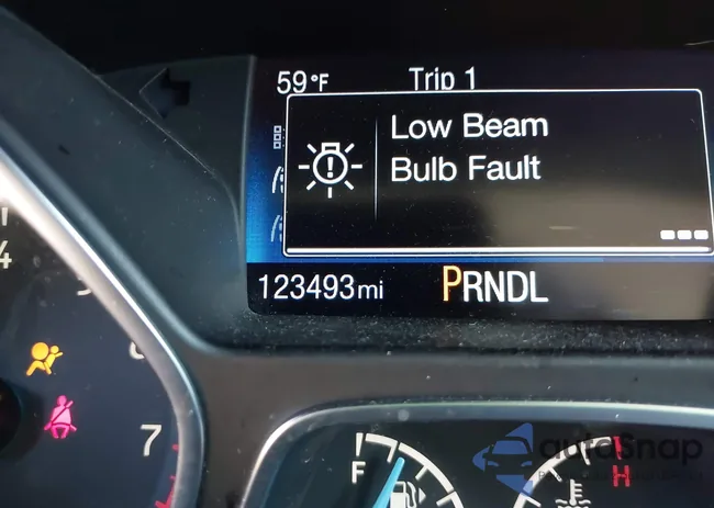 1FADP3F27JL252017: 44339459