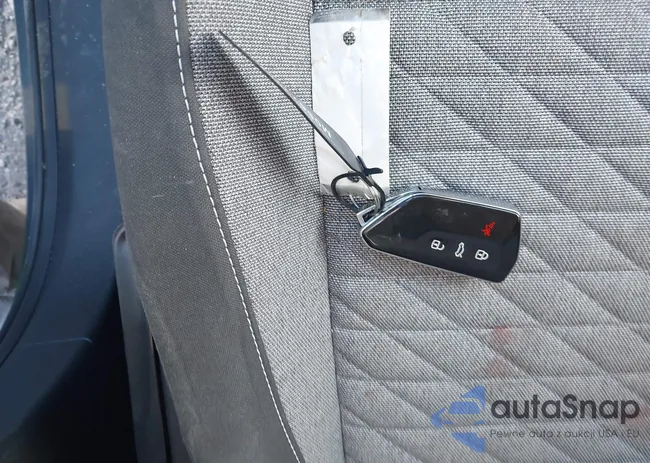 3VVCR7RM0SM056233: 44339500