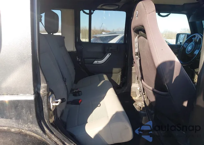 1J4BA5H12BL555284: 44339513