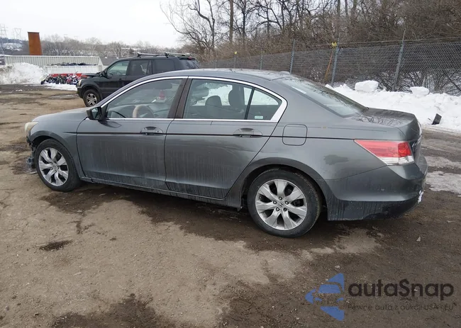 1HGCP2F80AA112599: 44339553