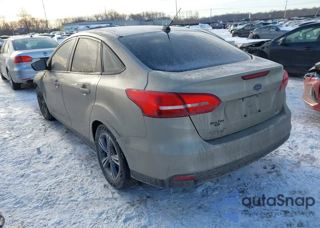 1FADP3FE6GL221456: 44338692