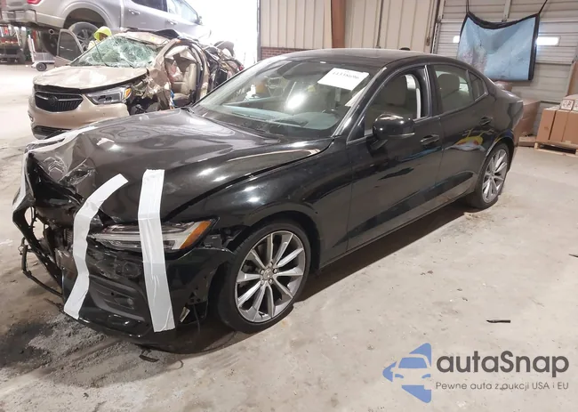 7JR102FK8KG015480: 44338696