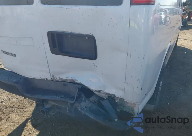 1GCHG39U171104782: 44338736