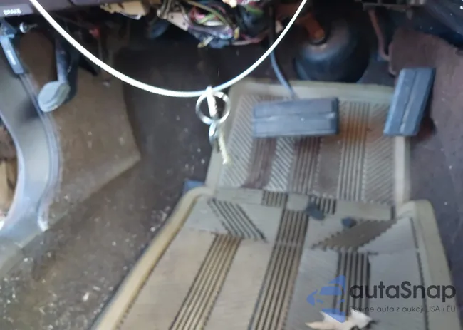 1C3BT56E2FC208053: 44338859