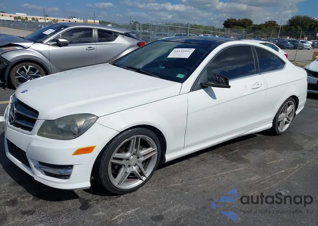 WDDGJ4HB6FG394649: 44339996