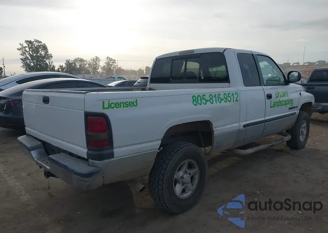 1B7HF13Y11J231381: 44340253