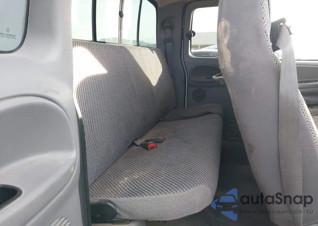 1B7HF13Y11J231381: 44340253