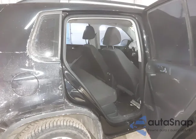 WVGAV7AX5FW614957: 44340370