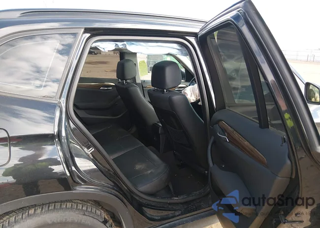 WBAVM5C52FVV93948: 44340388