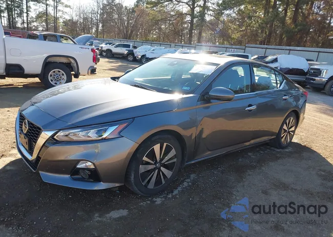 1N4BL4EV1KC203885: 44340481