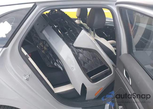 KNAG64J76S5283507: 44339710