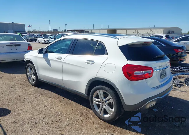 WDCTG4EB7LJ650138: 44339727