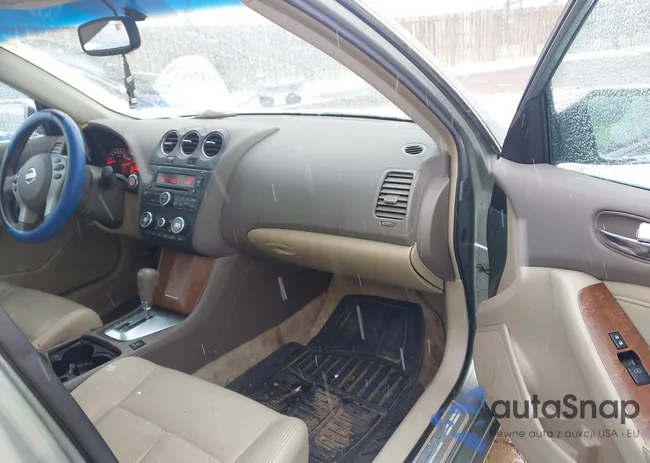 1N4AL21E28N436712: 44339876