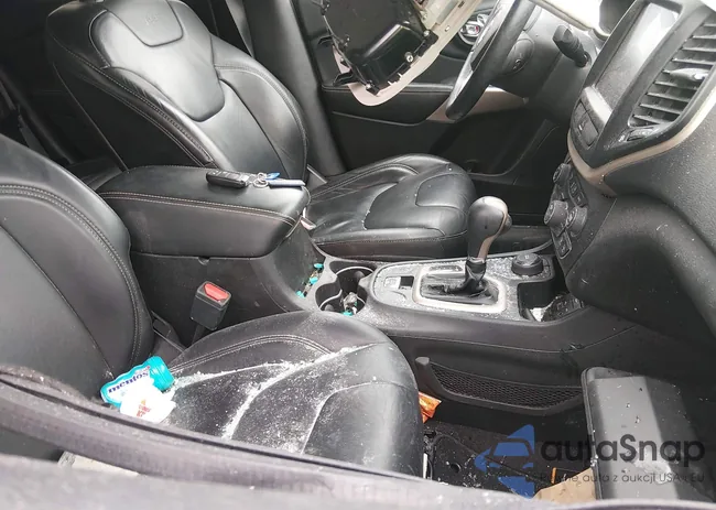 1C4PJMDS8HW656955: 44341259