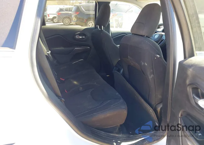 1C4PJLCB5KD434582: 44341330