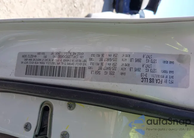 1C4PJLCB5KD434582: 44341330