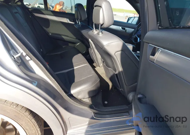 WDDGF4HB0DR254809: 44340872