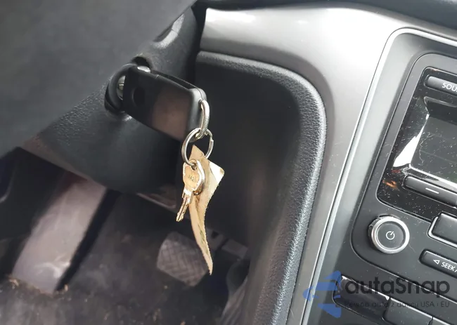 1VWAT7A39EC053733: 44341980