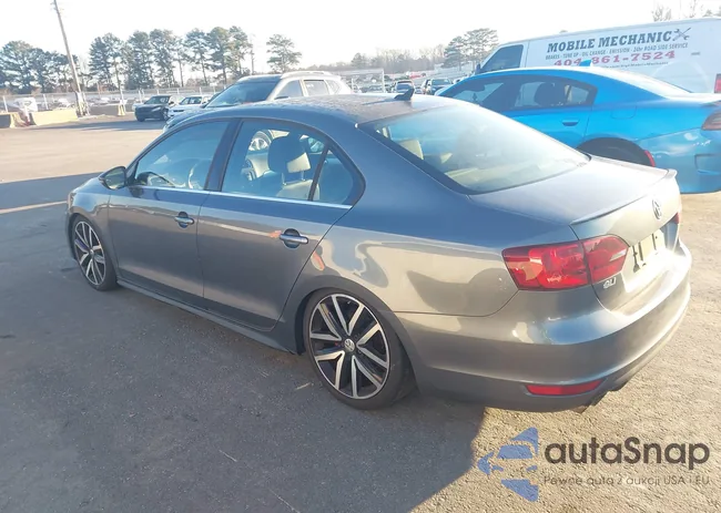 3VW5A7AJ2CM412650: 44342406