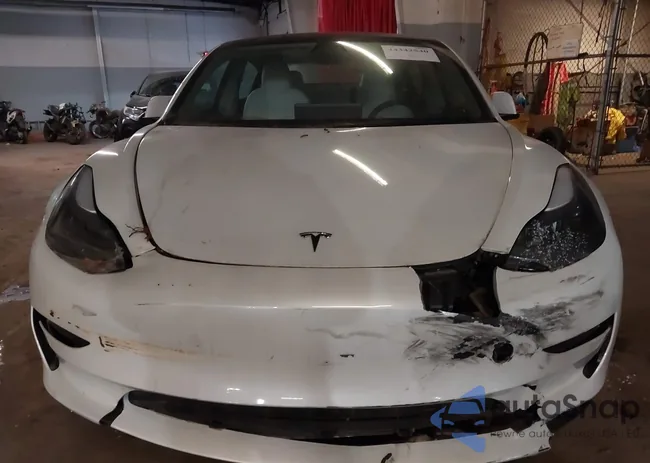 5YJ3E1EA4PF680857: 44342540