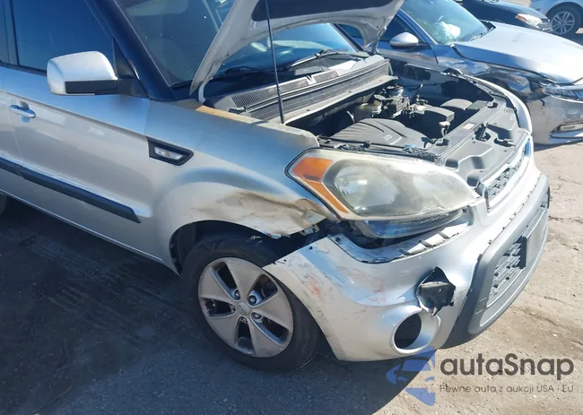 KNDJT2A5XC7458951: 44341745