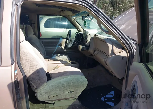 2GCEC19R7V1147688: 44341872