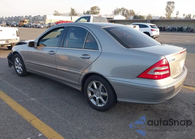 WDBRF92HX7F874732: 44341923