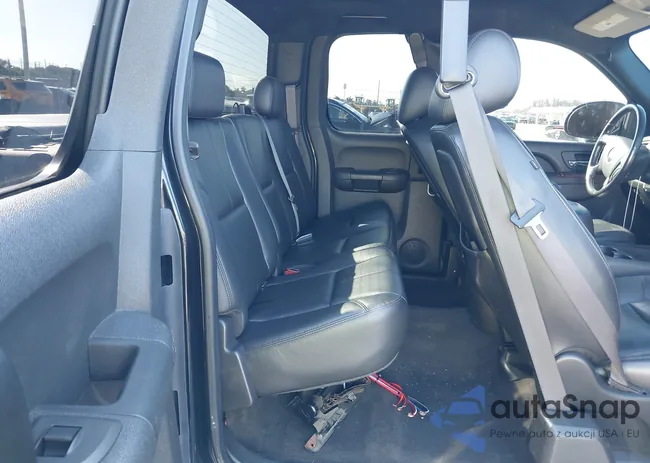 1GCSKTE33AZ155341: 44343125