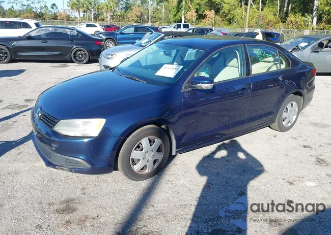 3VWD07AJ2EM392837: 44343158