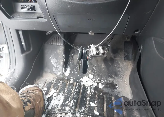 5NPD84LF6JH301099: 44343166