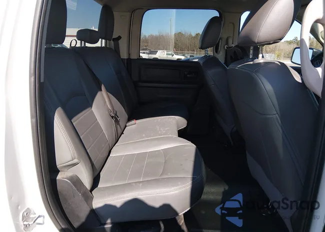 3C6TR5HT1HG698969: 44343302