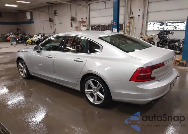 YV1102AK4H1006867: 44343347