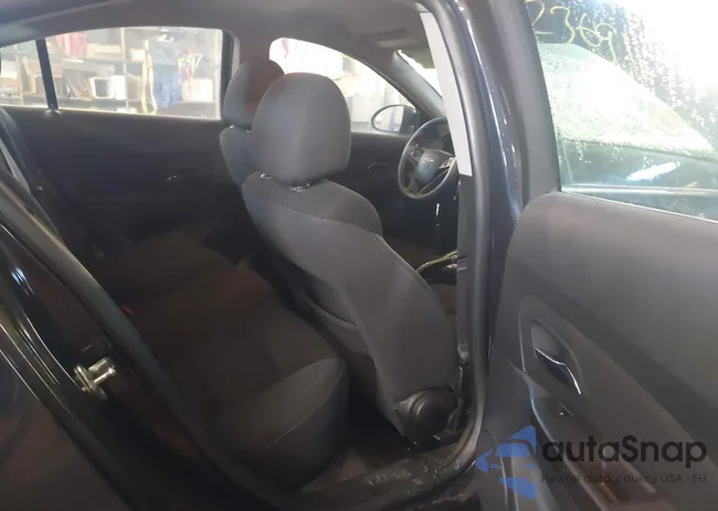 1G1PC5SB4F7247743: 44343437